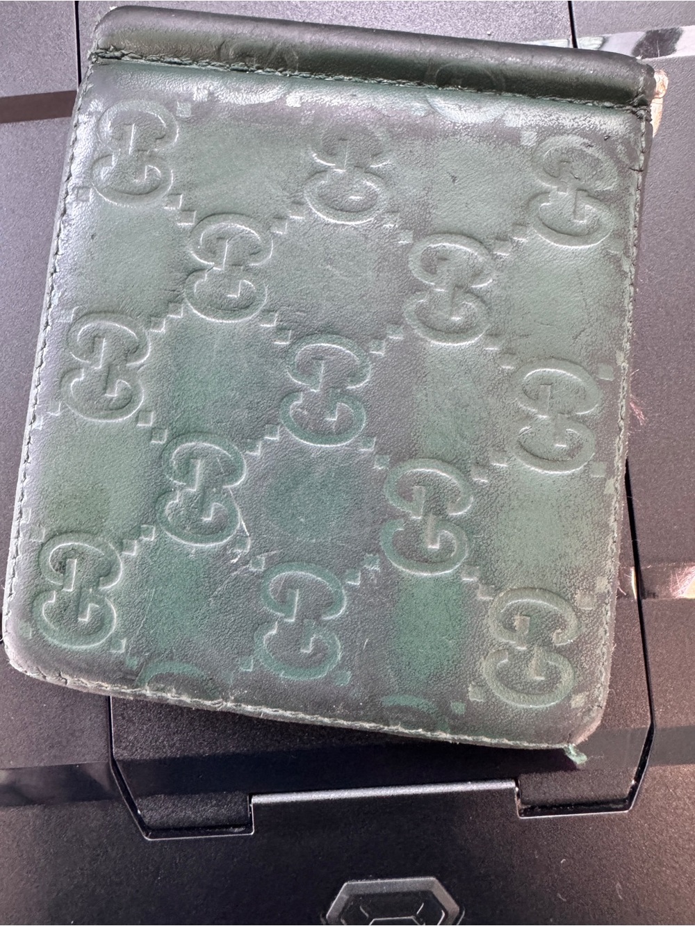Gucci Men's Green Embossed Leather Wallet - Picture 2 of 6